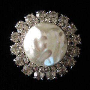 Vintage clear rhinestone & faux baroque pearl domed brooch - sparkling!!